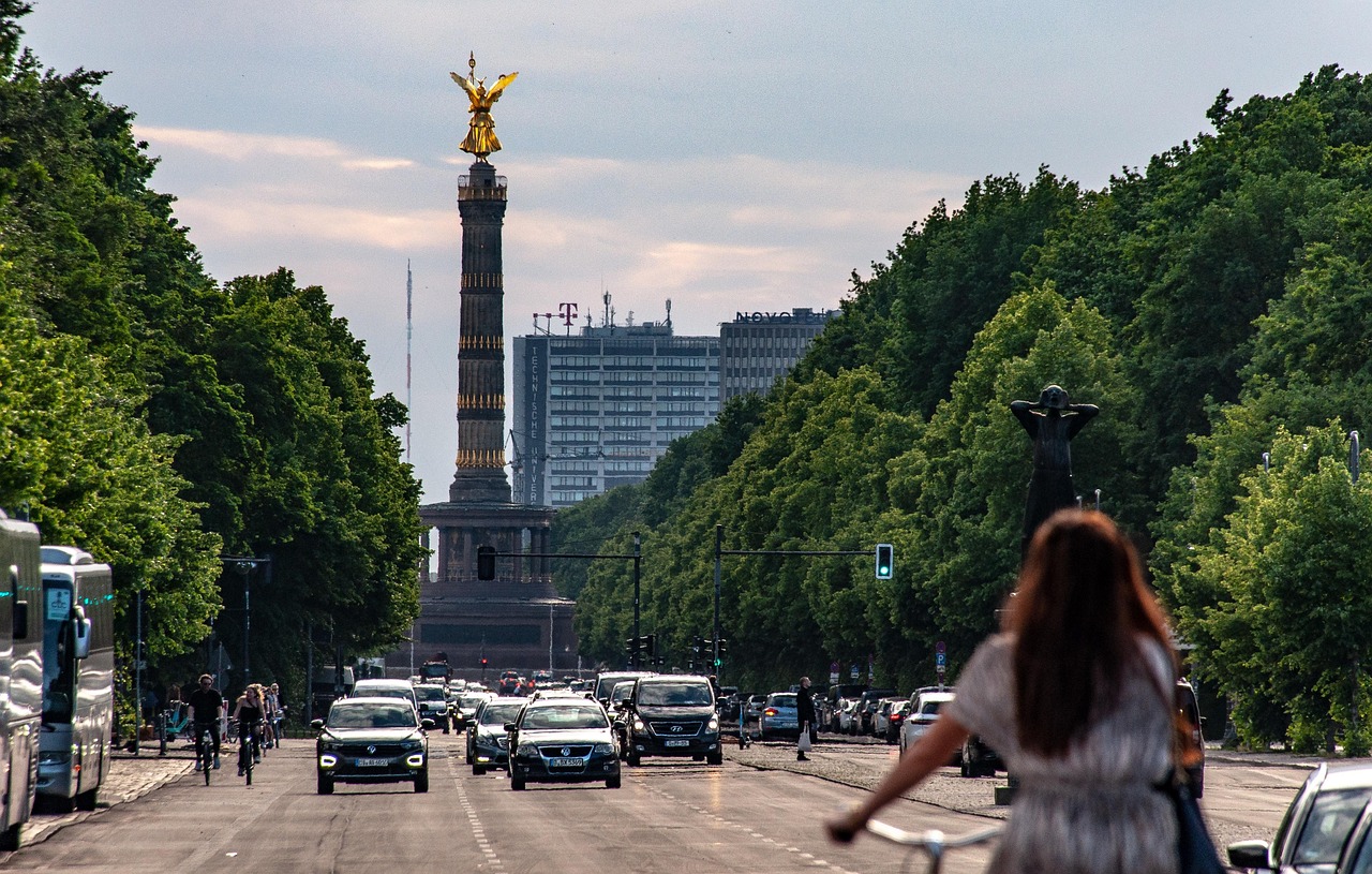 France and Germany propose 90 per cent CO₂ cut for new cars by 2035